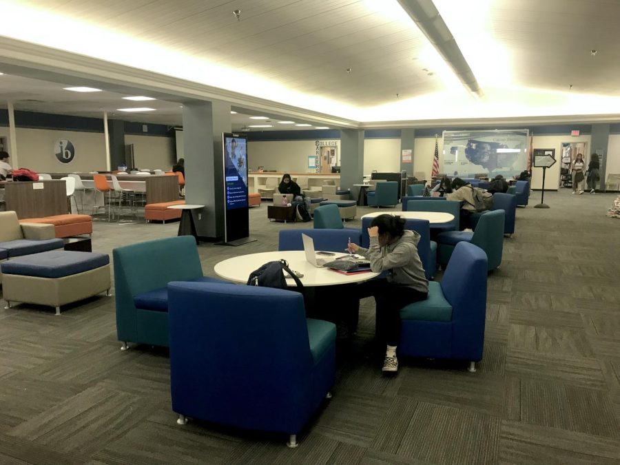 Photo by Madeline Moran. Students studying in the Jones Student Union.