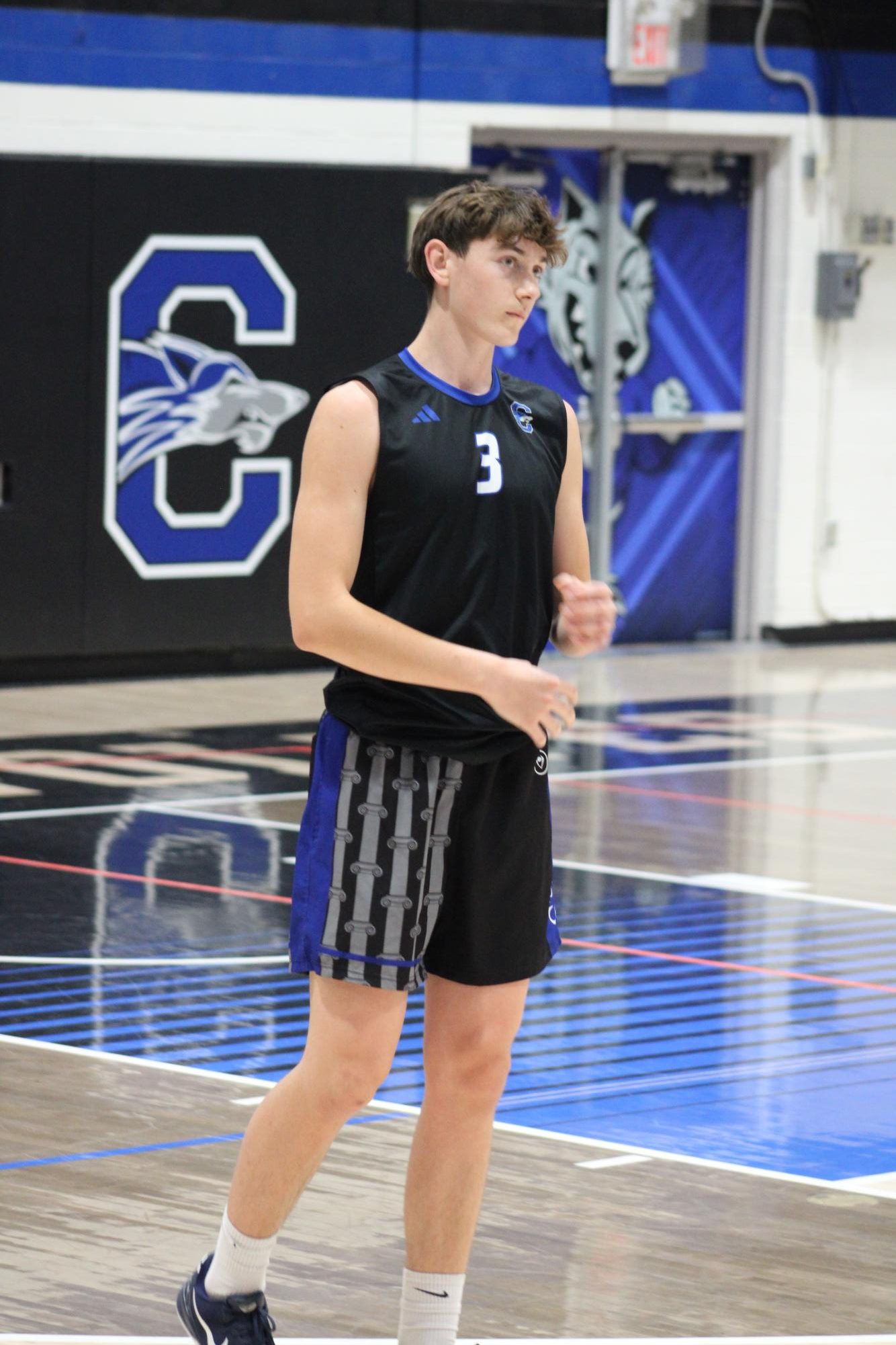 Chandler Wolves Take On Mountain View Toros - Boys Volleyball Photo Highlights 4/9/2025