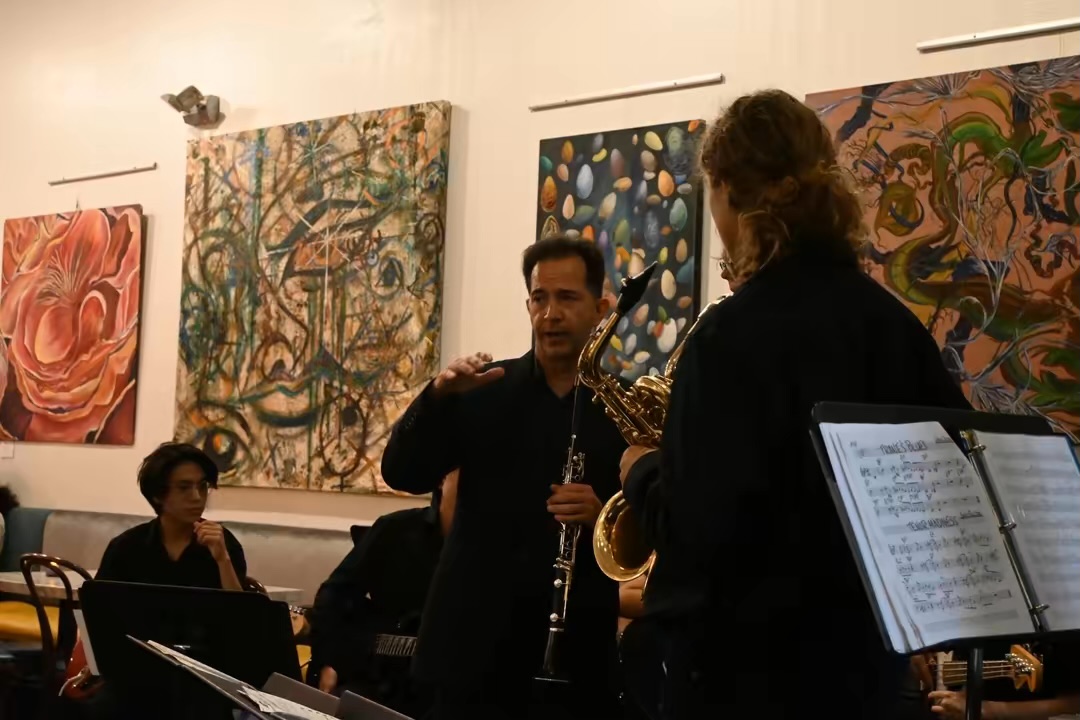 Chandler High Jazz Band performs for diners at Pita Jungle on Tues, Nov 18, 2025